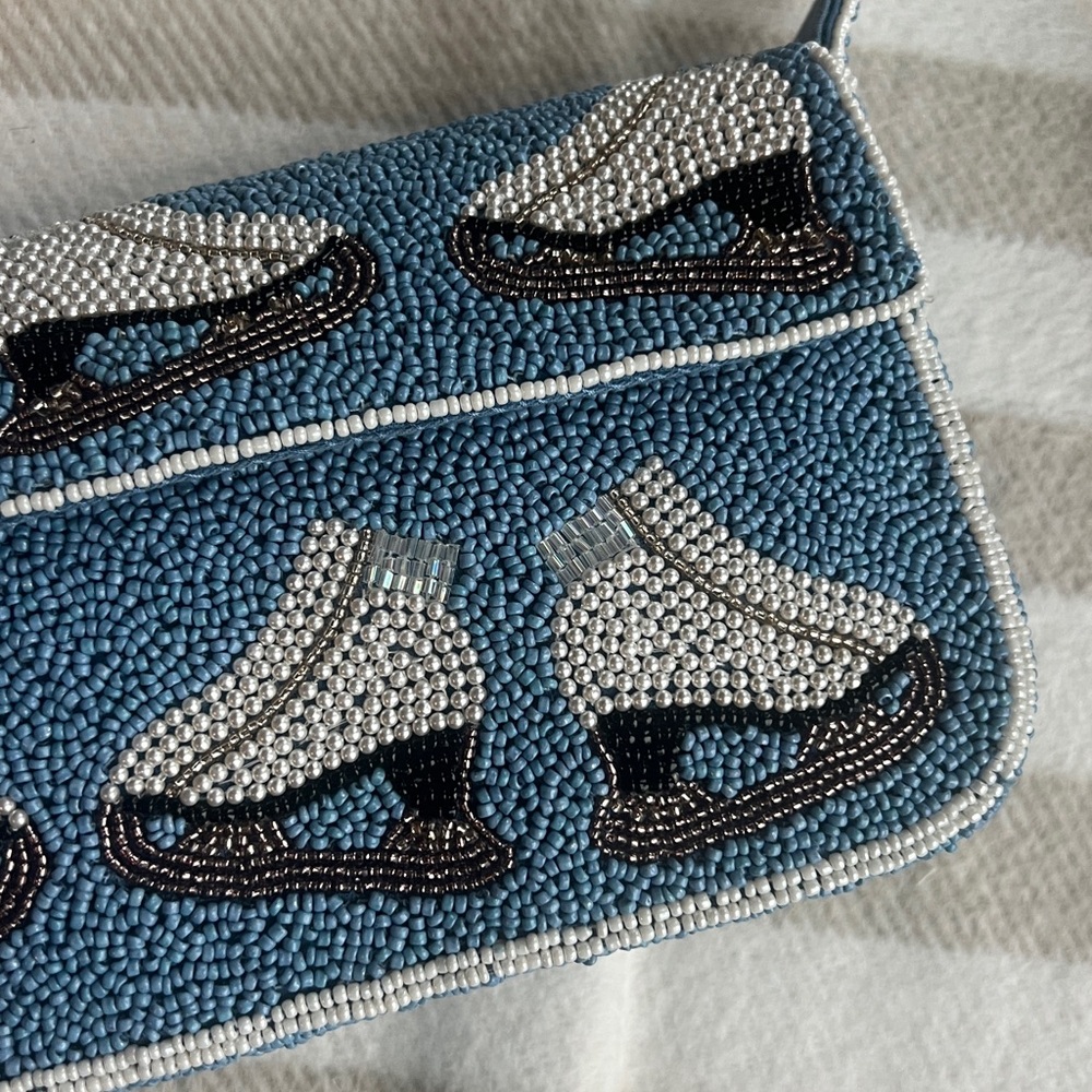 The Fiona Beaded Bag Winter Icon Edition.⛸️🩵☃️🌨️❄️ - Picture 7 of 12